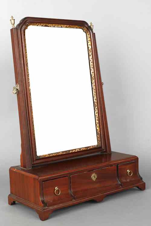 Appraisal: Federal mahogany shaving mirror th c l w