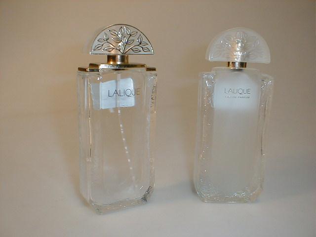 Appraisal: A pair of Lalique Voile Parfumant atomizers high