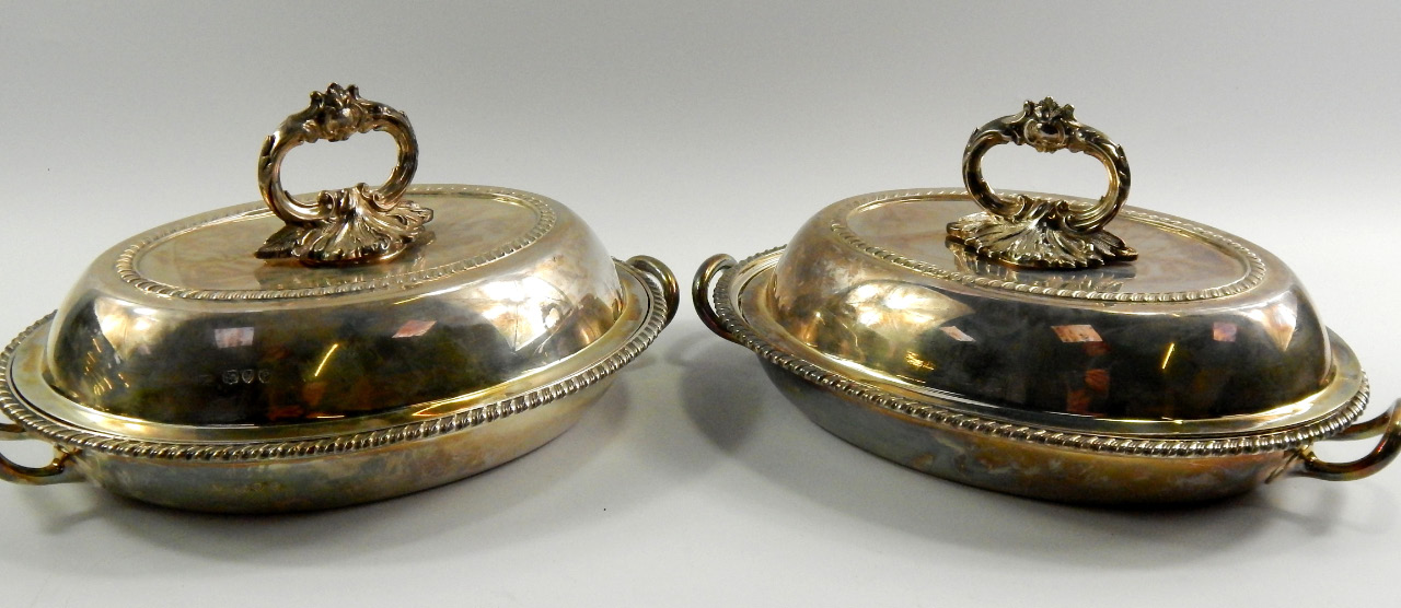 Appraisal: A pair of Victorian silver entree dishes and covers with