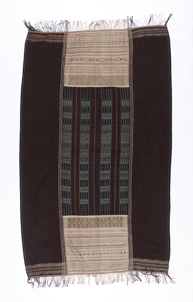 Appraisal: Rare Batak Ulos Pinunsaan Textile Rare Ceremonial Shoulder cloth pinunsaan