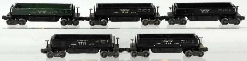 Appraisal: Lot of Lionel Automatic Dump Cars American Post-war Various conditions