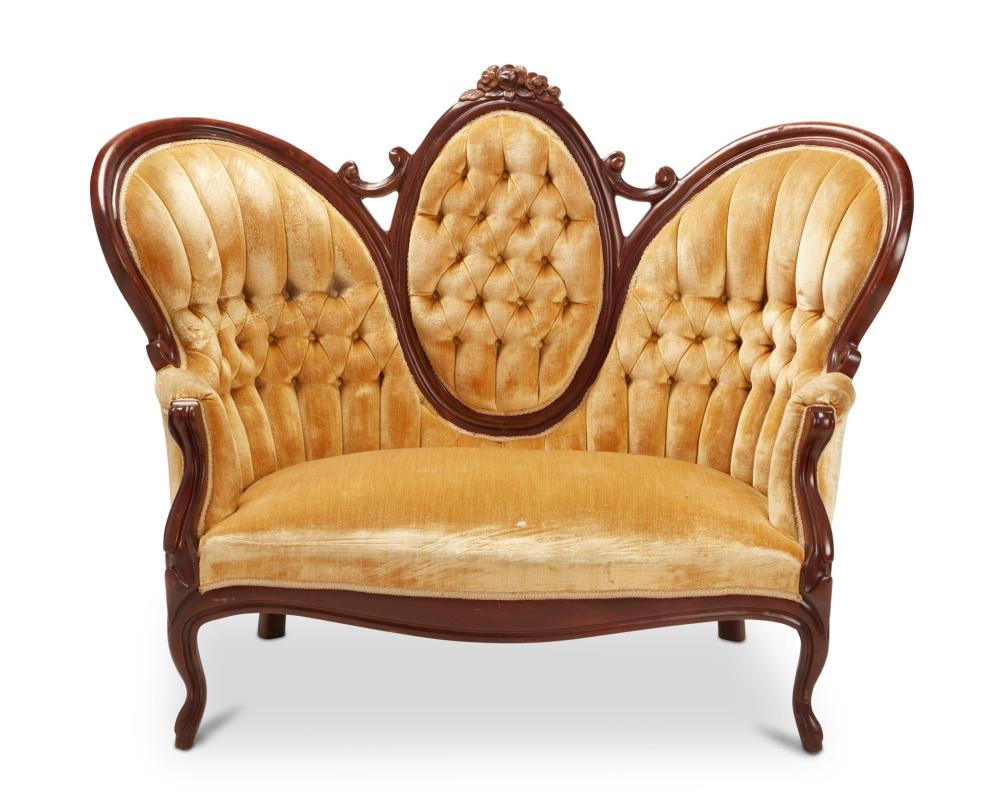 Appraisal: A VICTORIAN-STYLE SETTEEA Victorian-style settee Mid- th century The medallion