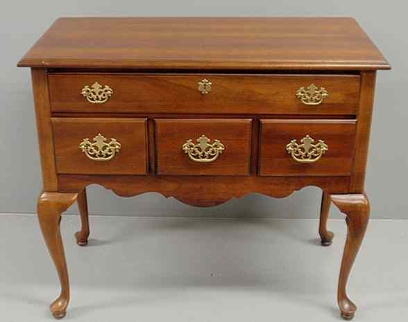 Appraisal: Queen Anne style cherry lowboy Gallery Collections by Broyhill h