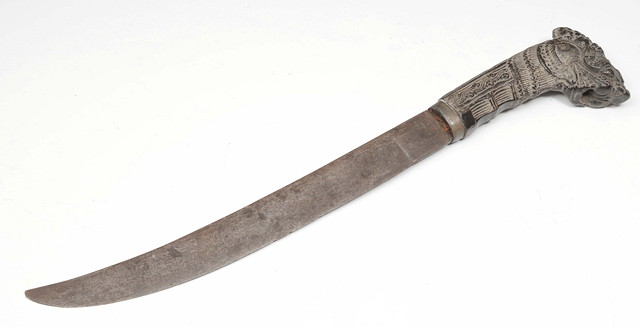 Appraisal: A CINGALESE SHORT SWORD OR DAGGER the carved horn handle