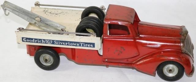 Appraisal: METALCRAFT WRECKER TRUCK S GOODRICH SILVERTOWN SERIES WITH EXTRA TIRES