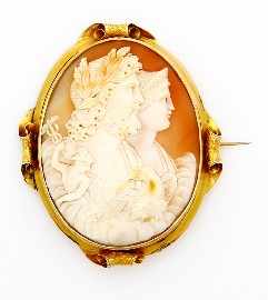 Appraisal: A Victorian shell cameo brooch mounted in a ct gold