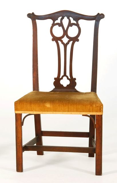 Appraisal: ANTIQUE AMERICAN CHIPPENDALE SIDE CHAIR With voluted ears pierced splat