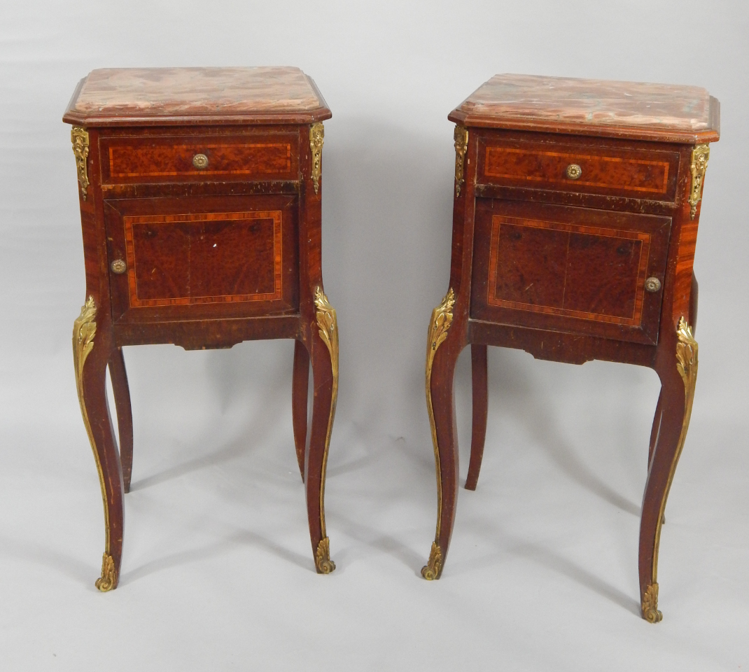 Appraisal: A pair of Belgian early thC rosewood burr yew and