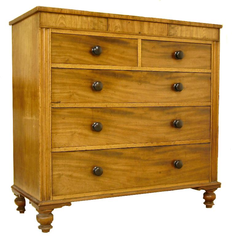 Appraisal: th century mahogany chest of drawers the frieze with a