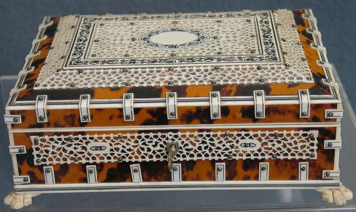 Appraisal: Pierce carved dresser box with paw feet wood lined interior