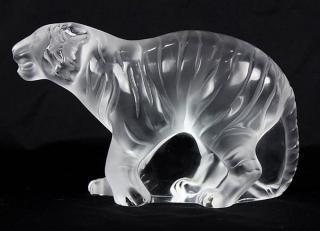 Appraisal: Lalique 'Bengale' tiger sculpture Lalique 'Bengale' tiger sculpture executed in