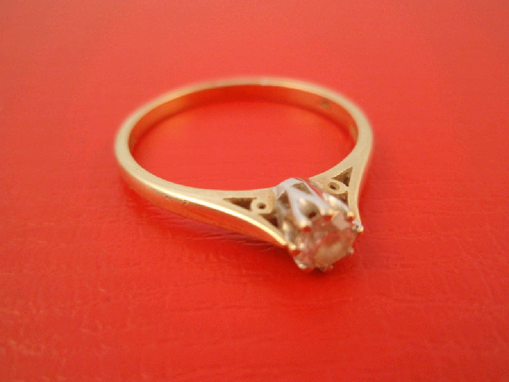 Appraisal: A solitaire diamond ring of ct approx set in ct