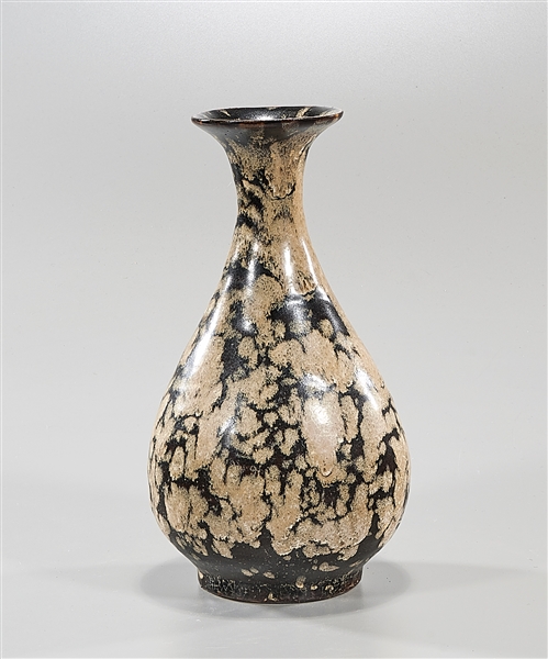 Appraisal: Chinese Early-style glazed ceramic vase x approx