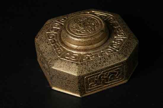 Appraisal: TIFFANY STUDIOS GILT-BRONZE ''ZODIAC'' INKWELL Stamped Tiffany Studios New York