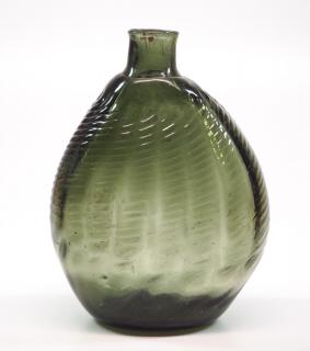 Appraisal: Pattern An early th century pattern-molded Pitkin-type flask Midwestern Medium