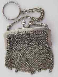 Appraisal: A small mesh purse Chester