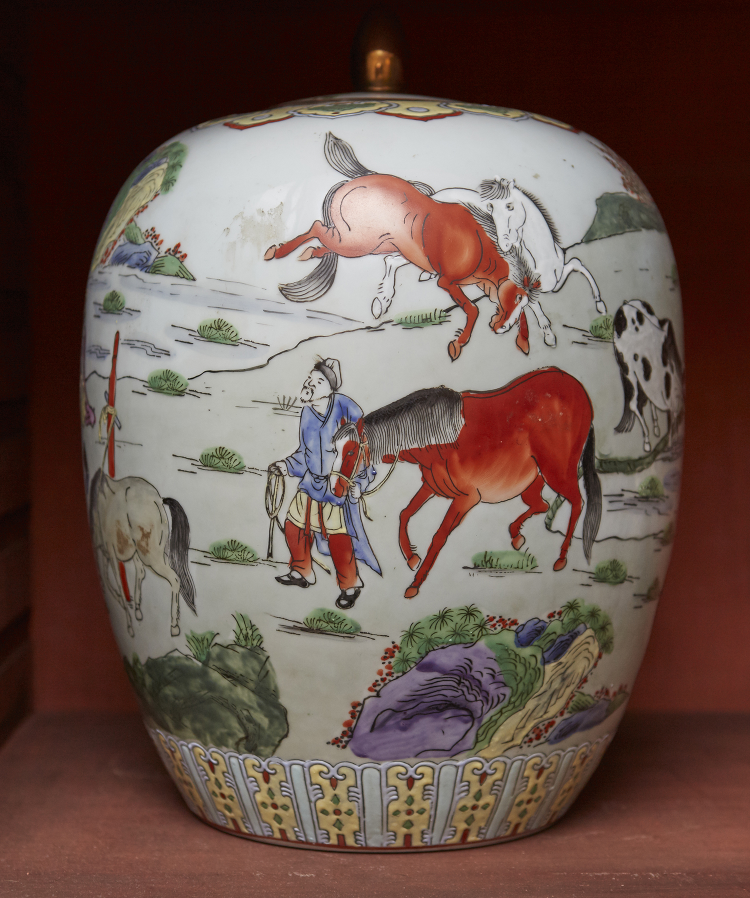 Appraisal: A CHINESE PORCELAIN JAR AND COVER TH CENTURY Painted with