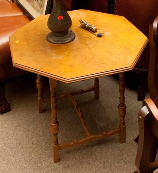 Appraisal: William and Mary style tiger maple trestle table Estimate -