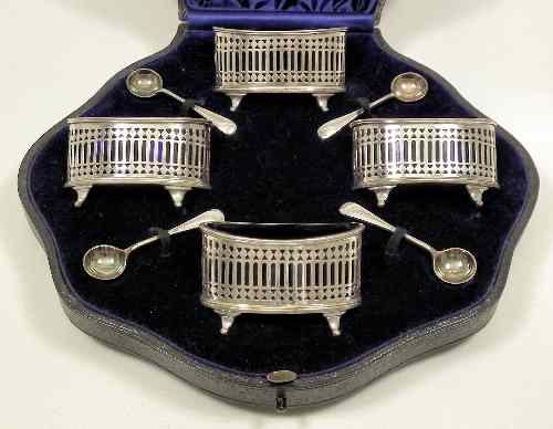 Appraisal: A set of four George V silver oval salts of