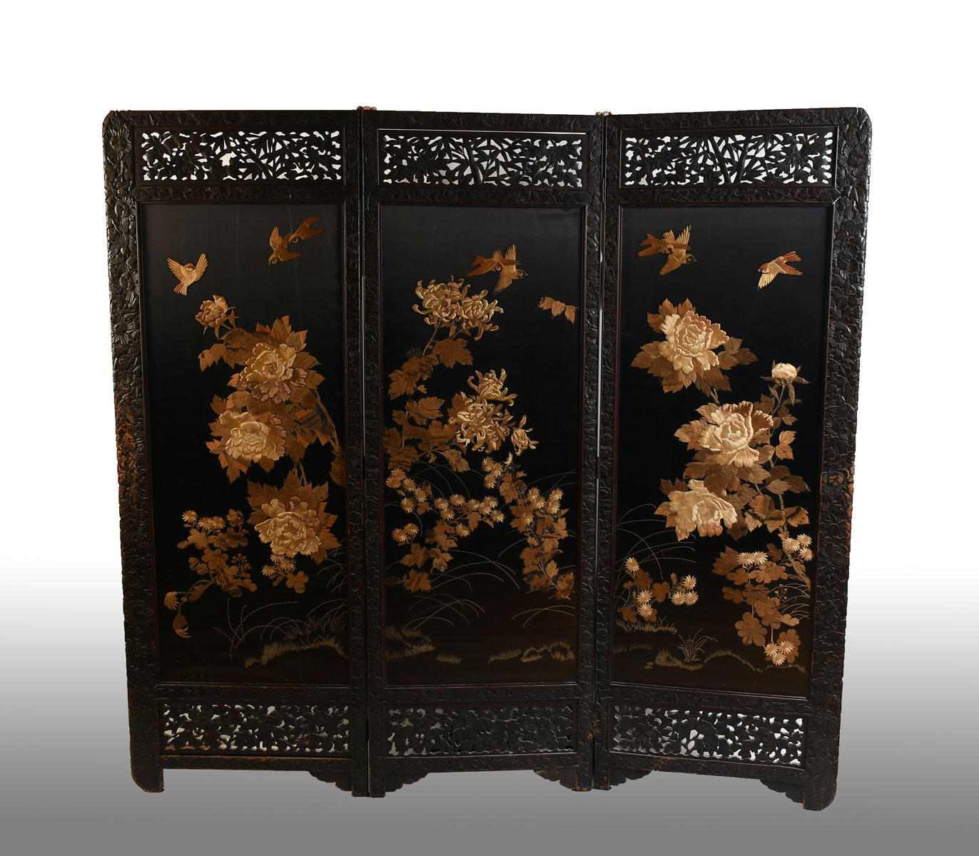 Appraisal: CARVED PANEL ORIENTAL EMBROIDERED SCREEN Having embroidered silk panels with