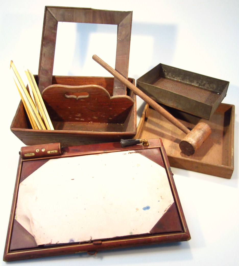 Appraisal: Various treen and collectables to include a leather desk blotter