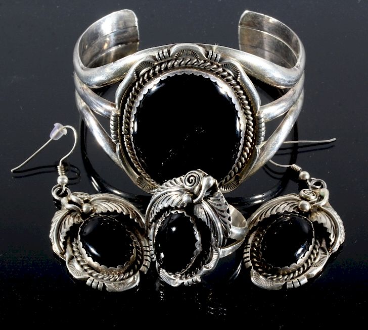 Appraisal: R Kelly Navajo Sterling Black Onyx Jewelry Set For sale