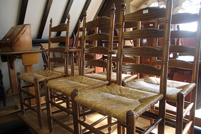 Appraisal: A SET OF SIX REPRODUCTION OAK LADDERBACK DINING CHAIRS with