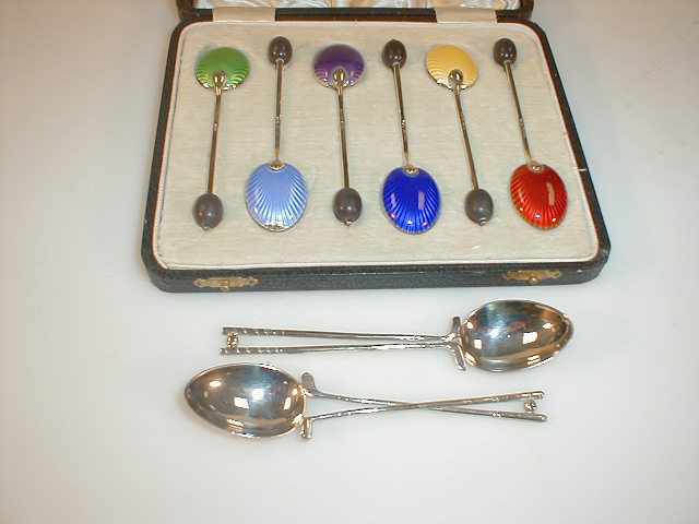 Appraisal: A cased set of six silver and enamel coffee bean