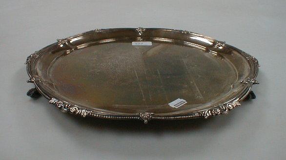 Appraisal: A George V silver circular tray by Walker Hall with