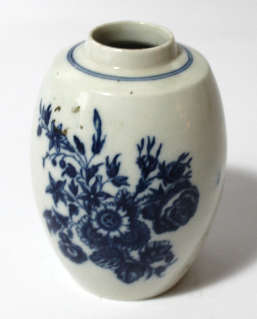 Appraisal: An thC blue and white Caughley porcelain tea canister the