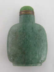 Appraisal: A Chinese oval green aventurine snuff bottle Ht cm