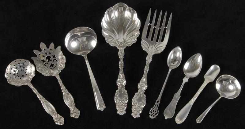 Appraisal: Lot of Sterling Silver Serving Pieces Description No monogram Serving