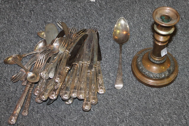 Appraisal: A COLLECTION OF SILVER PLATED CUTLERY a silver Old English