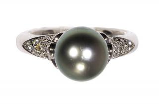 Appraisal: Mikimoto black South Sea cultured pearl diamond and k white