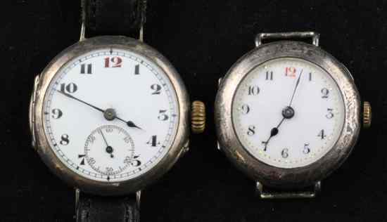 Appraisal: A gentleman's early th century Swiss silver wrist watch with