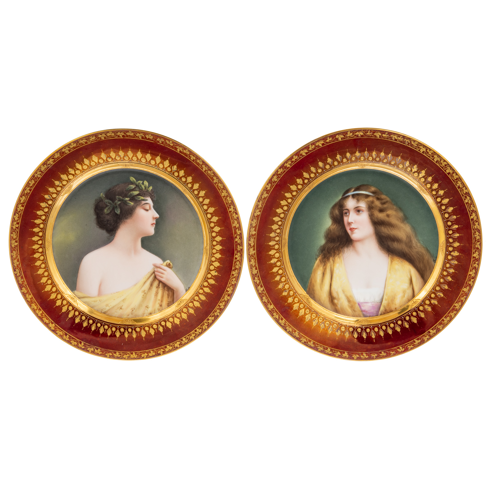 Appraisal: A PAIR OF VIENNA PORCELAIN CLASSICAL PORTRAIT PLATES Early th