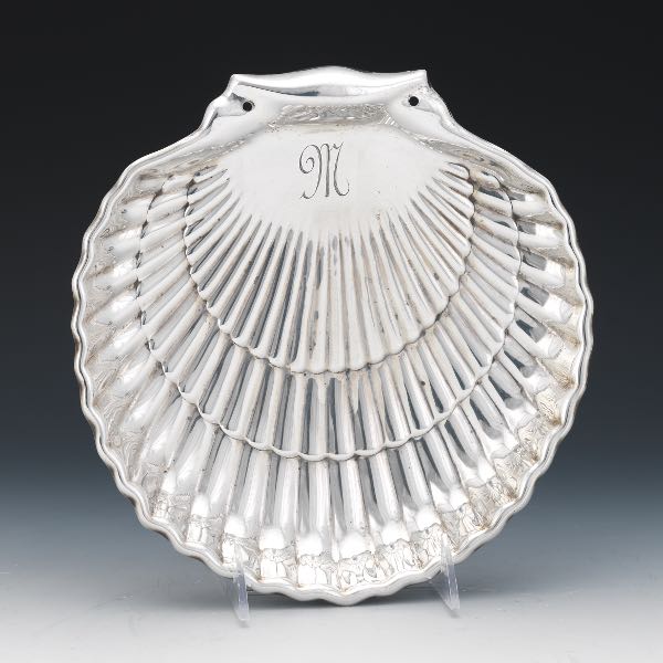 Appraisal: GORHAM STERLING SILVER SEASHELL DISH DATED x x Cast seashell