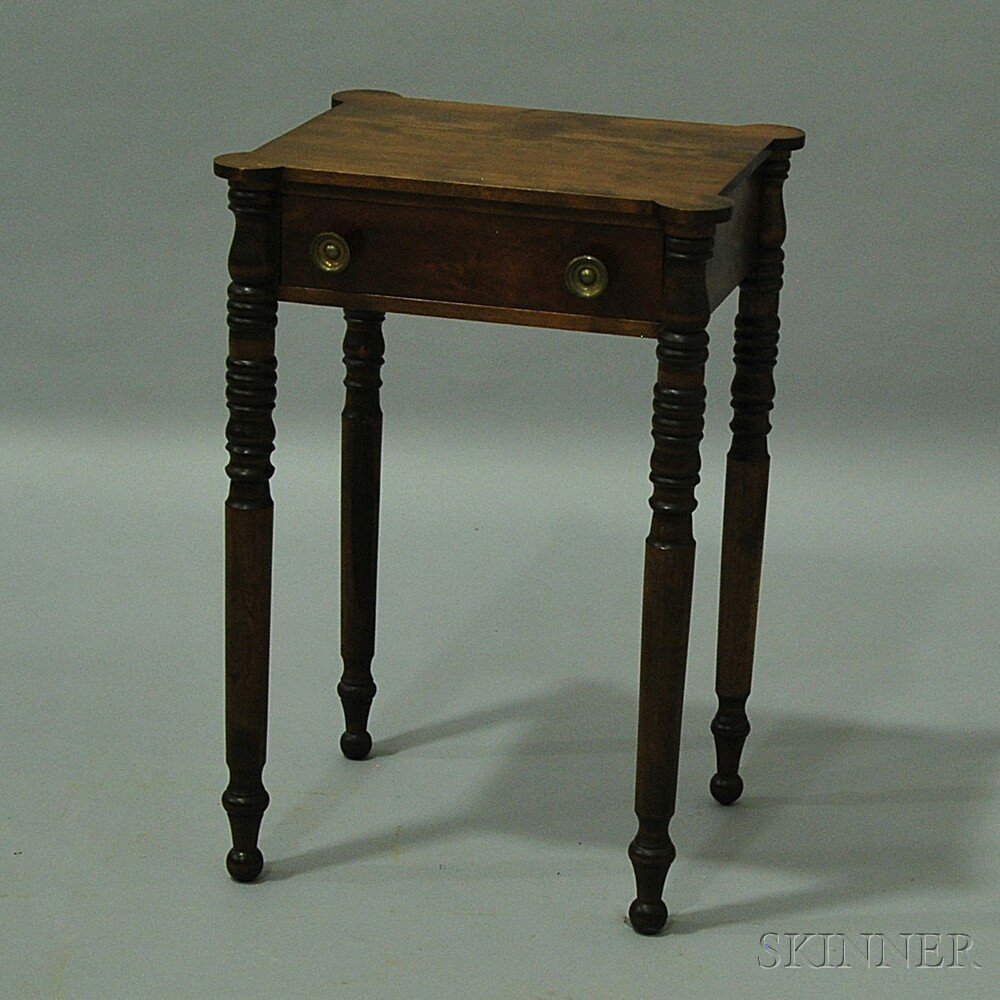 Appraisal: Federal Mahogany One-drawer Stand th century the rectangular top with