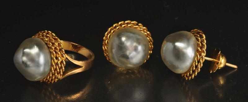 Appraisal: Set of K Y Gold Baroque Pearl Ring Earrings Description