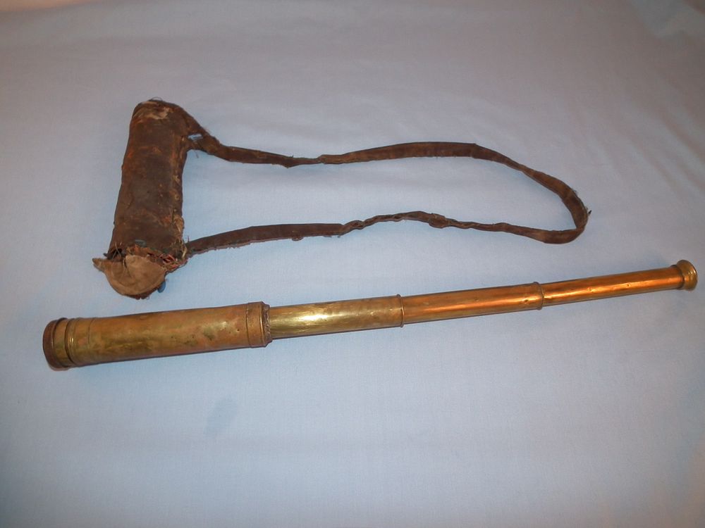 Appraisal: CIVIL WAR TELESCOPE IN POUCH Civil War era brass draw