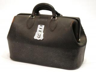 Appraisal: Vintage Kruse Black Cowhide Leather Doctor's Bag Containing vintage medical