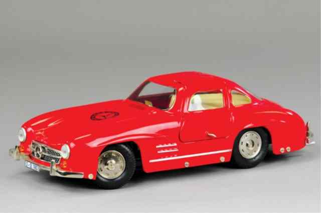 Appraisal: MARKLIN BOXED MERCEDES BENZ RACER Germany contemporary edition clockwork driven