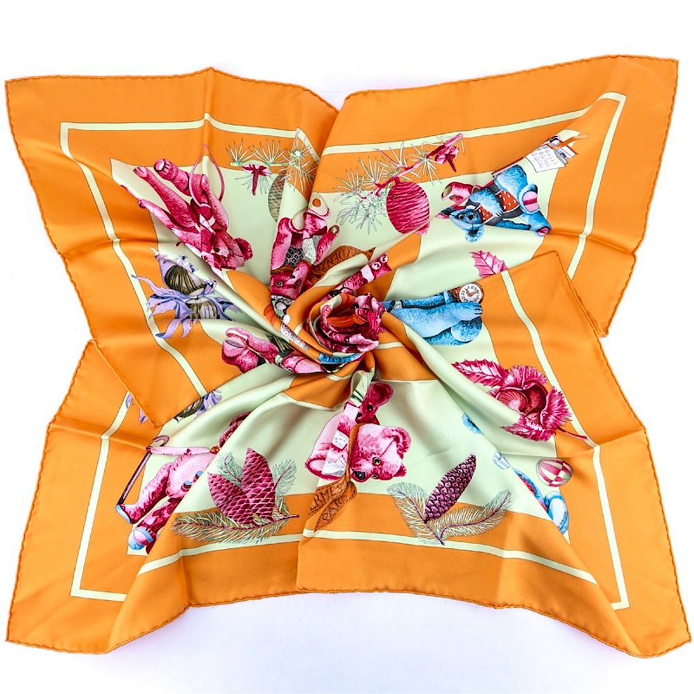 Appraisal: Hermes Silk Scarf Confidents des Coeurs Hermes Silk Scarf Confidents