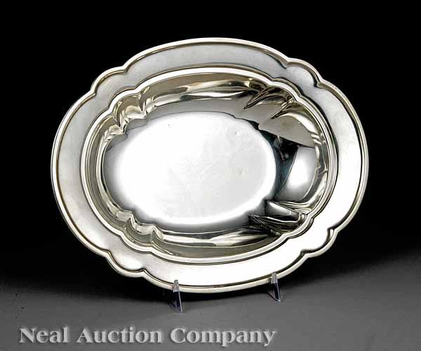 Appraisal: An American Sterling Silver Oval Open Vegetable Dish by Frank