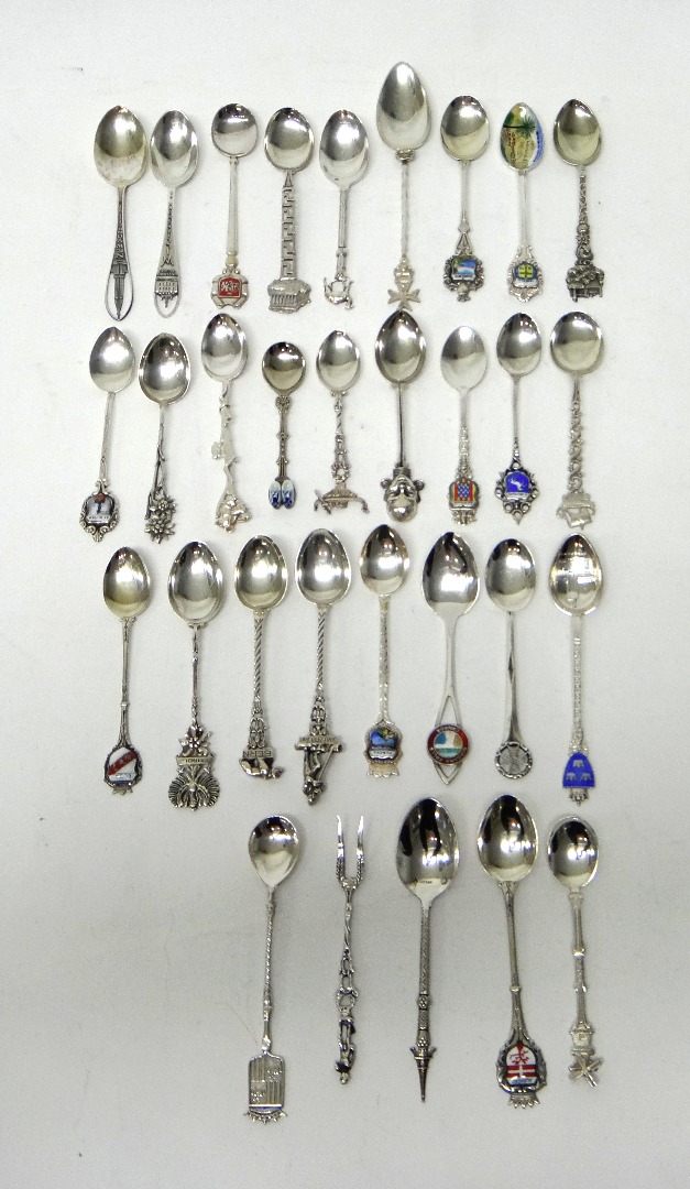 Appraisal: A collection of thirty foreign crest and souvenir spoons and