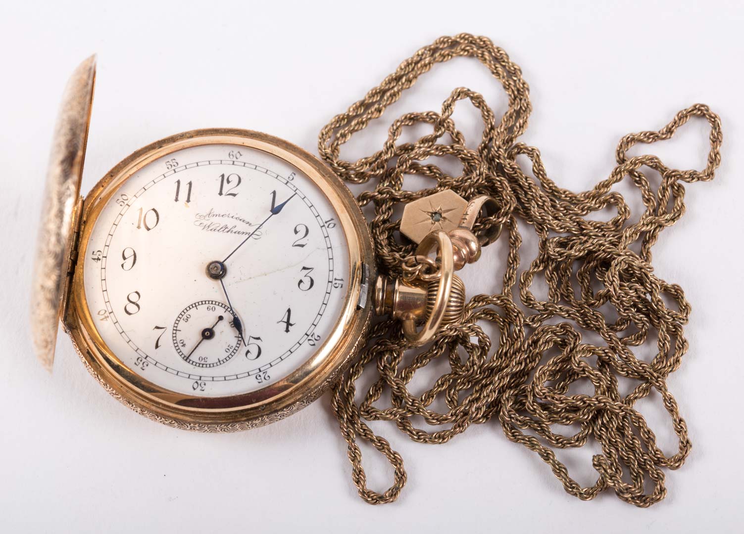 Appraisal: An American Waltham Pocket Watch kt with chain