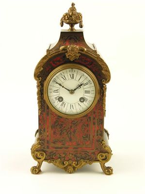 Appraisal: A French boulle mantel clock with gilt brass mounts the