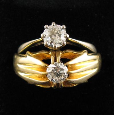 Appraisal: A diamond solitaire ring The round brilliant cut diamond estimated