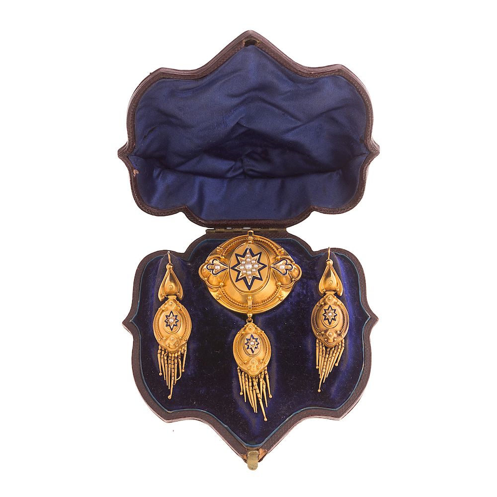 Appraisal: A Ladies Etruscan Revival Brooch Earrings in K K yellow