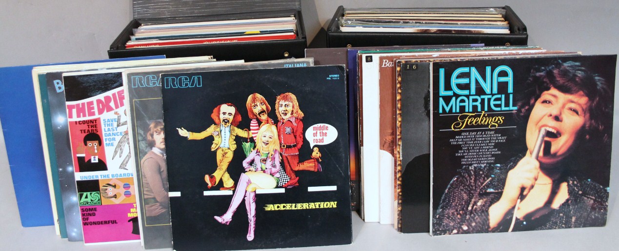 Appraisal: Various records rpm etc to include Barbara Streisand Love Songs